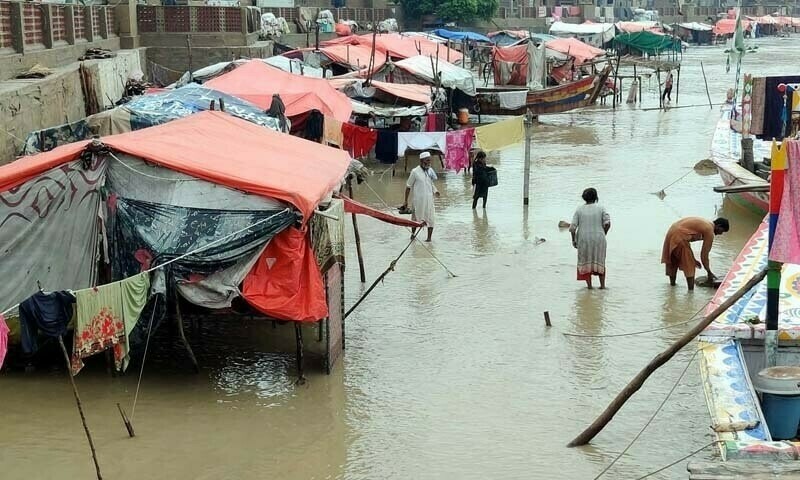 View of stagnant water after low-level flood at Indus River while flood water entered riverside settlements, showing negligence of concerned authorities, in Sukkur on Monday, August 22, 2022. — PPI