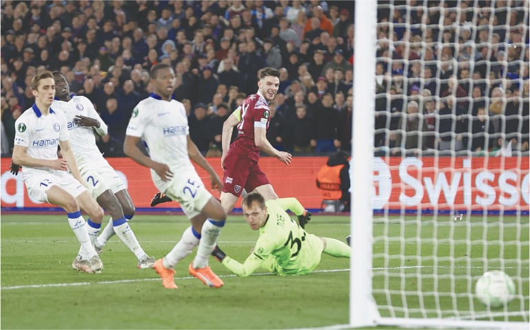 LONDON: West Ham United&rsquo;s Declan Rice (R) scores past Gent goalkeeper Davy Roef during their Europa Conference League quarter-final second leg at the London Stadium.&mdash;Reuters