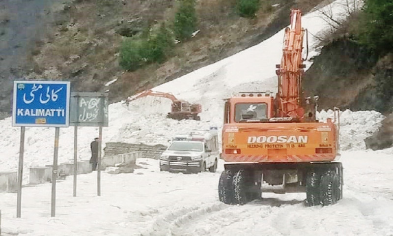 Machines clear Mansehra-Naran-Jalkhad Road in Kaghan on Friday after a huge mass of snow from the Kali Matti glacier rolled down and blocked it. — Dawn Machines clear Mansehra-Naran-Jalkhad Road in Kaghan on Friday after a huge mass of snow from the Kali Matti glacier rolled down and blocked it. — Dawn
