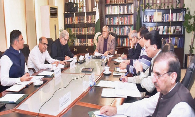 Finance Minister Ishaq Dar presides over a meeting on CDA&rsquo;s projects for overseas Pakistanis on Wednesday. &mdash; APP