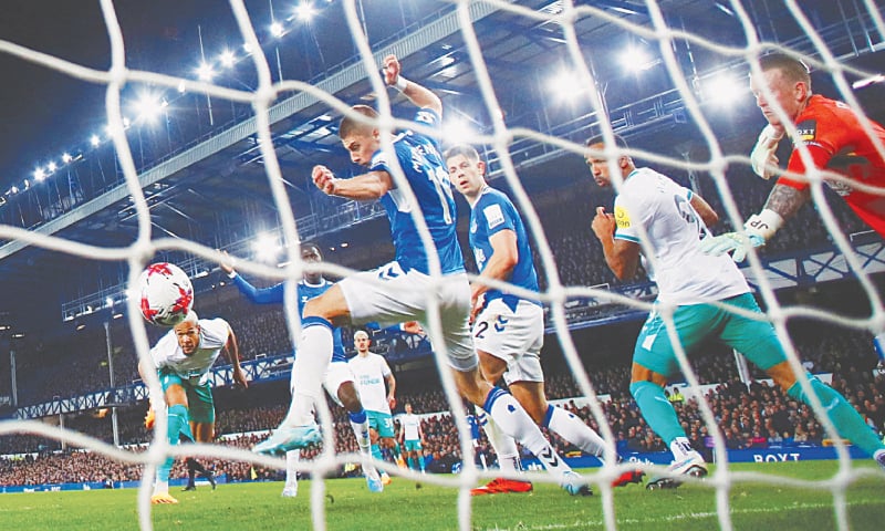 LIVERPOOL: Newcastle United’s Joelinton (L) scores during the Premier League match against Everton at Goodison Park.—Reuters LIVERPOOL: Newcastle United’s Joelinton (L) scores during the Premier League match against Everton at Goodison Park.—Reuters
