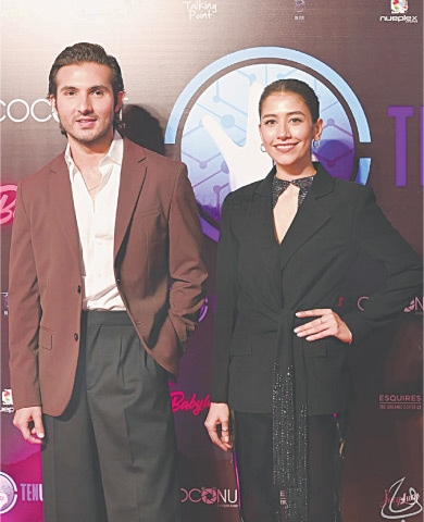 Actors Shahroz Sabzwari and Syra Yousuf.—Dawn