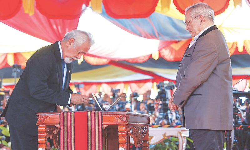 Dili: East Timor&rsquo;s President Jose Ramos Horta (right) witnesses the inauguration of the country&rsquo;s new Prime Minister Xanana Gusmao at the presidential palace on Saturday.&mdash;AFP