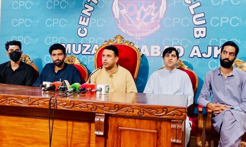 Dr Naeem Butt, head of the urology department at AIMS, speaks at a presser in
Muzaffarabad alongside his colleagues in the wake of vandalisation of Urology Ward by the attendants of an elderly patient after his expiry. — Photo by author Dr Naeem Butt, head of the urology department at AIMS, speaks at a presser in
Muzaffarabad alongside his colleagues in the wake of vandalisation of Urology Ward by the attendants of an elderly patient after his expiry. — Photo by author
