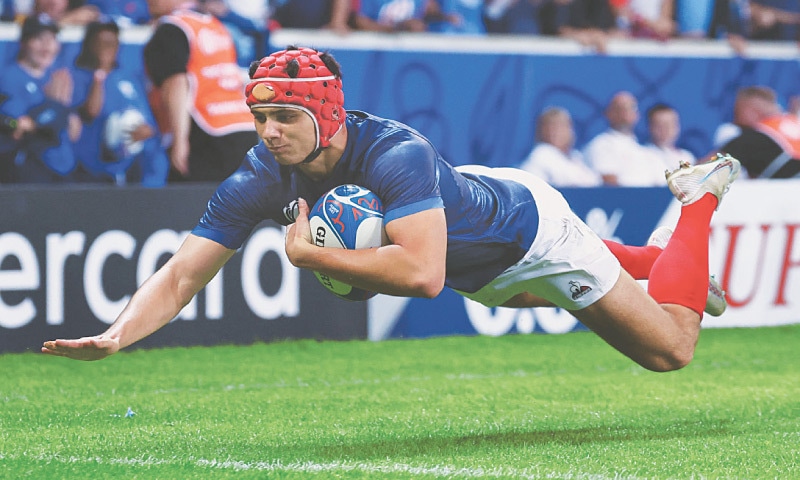 FRANCE&rsquo;S Louis Bielle-Biarrey scores a try against Uruguay during their Rugby World Cup pool &lsquo;A&rsquo; match at the Pierre-Mauroy Stadium.&mdash;AFP
