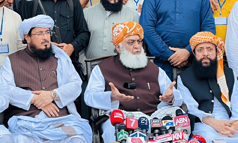 JUI-F emir Maulana Fazlur Rehman talks to the media after attending a training convention as a chief guest at Jamia Uloom-i-Sharia in Sahiwal. — X/ @juipakofficial