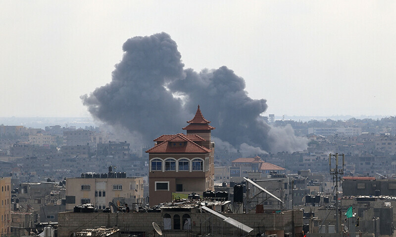 Smoke billows after an Israeli strike on Rafah in the southern Gaza Strip on October 22. &mdash; AFP