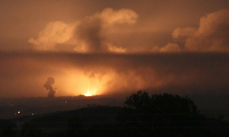 A view of explosion in Gaza, seen from Sderot in southern Israel, October 27, 2023.&mdash;Reuters/Violeta Santos Moura