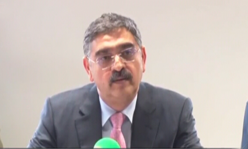 Prime Minister Anwaarul Haq Kakar addresses media persons. — <em>DawnNewsTV</em>