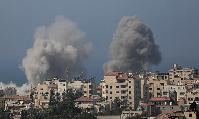 Smoke rises after Israeli strikes, amid the Israel&rsquo;s bombardment of Gaza City November 6, 2023.&mdash;Reuters