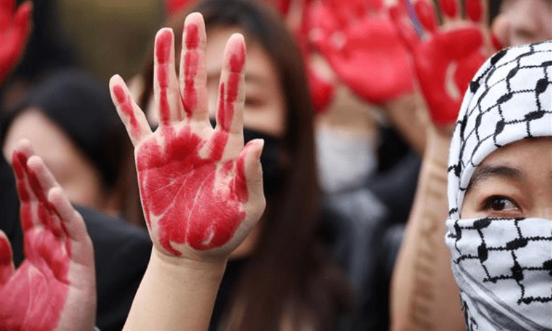 Pro-palestine protestors gather in front of the Foreign Ministry in Seoul. &mdash; Reuters