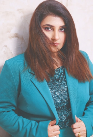 Photography & styling: Yasser Sadiq | Hair & make-up: Wajid Khan | Designer: Amir Beyg | Coordination: Umer Mushtaq