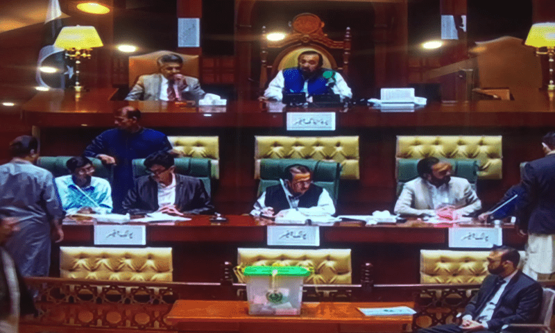 Senate polls are under way in the Sindh Assembly on Tuesday. — via Tahir Siddiqui 