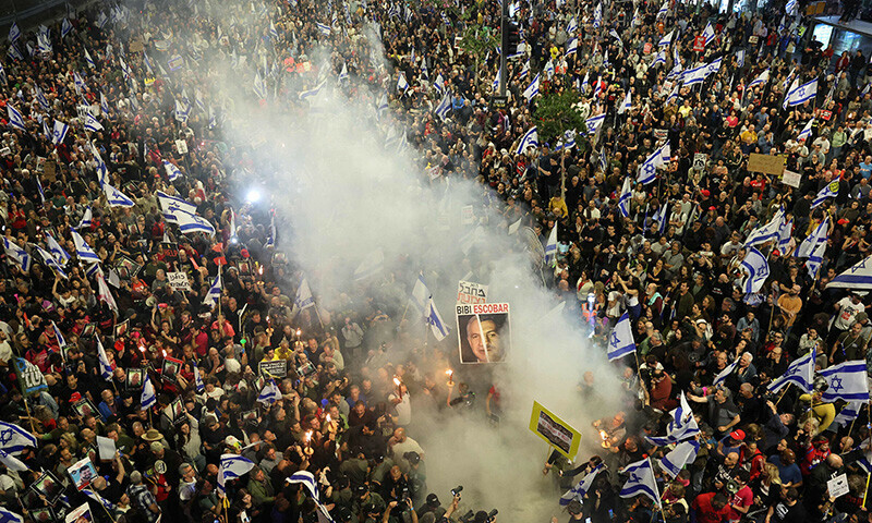 Demonstrators call for Netanyahu&rsquo;s resignation in Israel&ndash; AFP