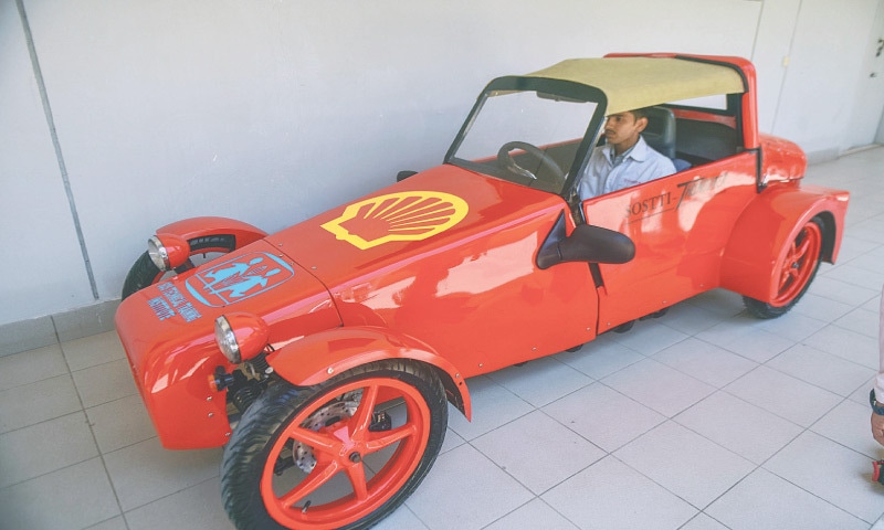 A student drives the eco-friendly car.—Fahim Siddiqi / White Star A student drives the eco-friendly car.—Fahim Siddiqi / White Star