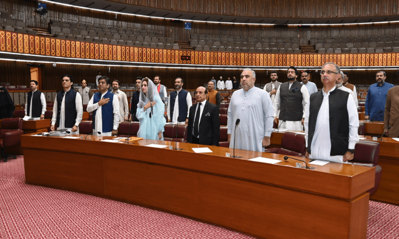 ‘Isolated’ PML-N faces flak from own legislators