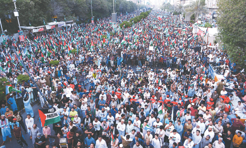 Workers and supporters of the Jamaat-i-Islami participate in the rally on Sharea Faisal, on Sunday.&mdash;Shakil Adil / White Star