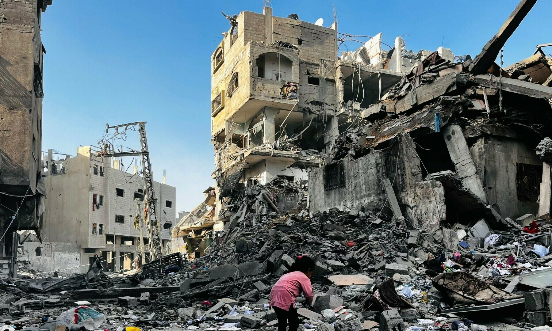 Scores still missing, rescuers scramble for survivors after Israeli strike on Gaza&rsquo;s Beit Lahia