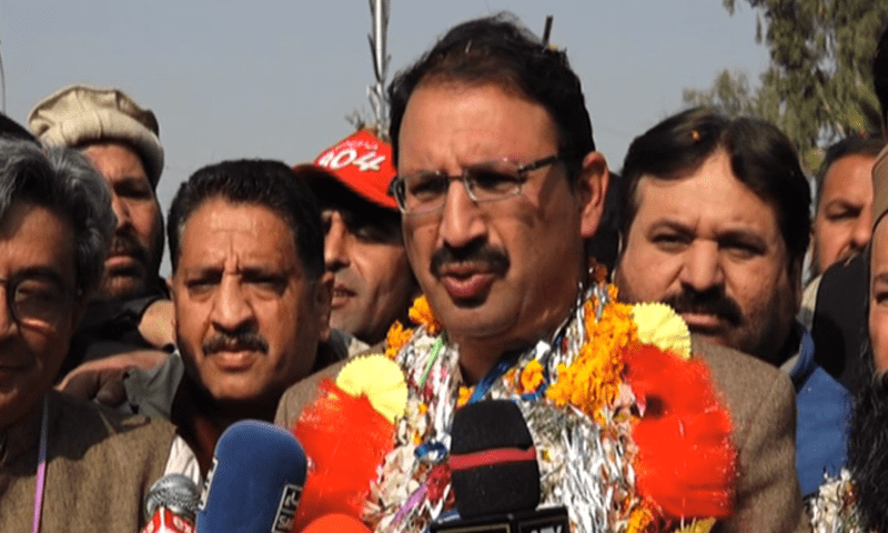 — فوٹو: ڈان نیوز — فوٹو: ڈان نیوز