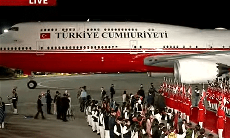 — فوٹو: ڈان نیوز — فوٹو: ڈان نیوز