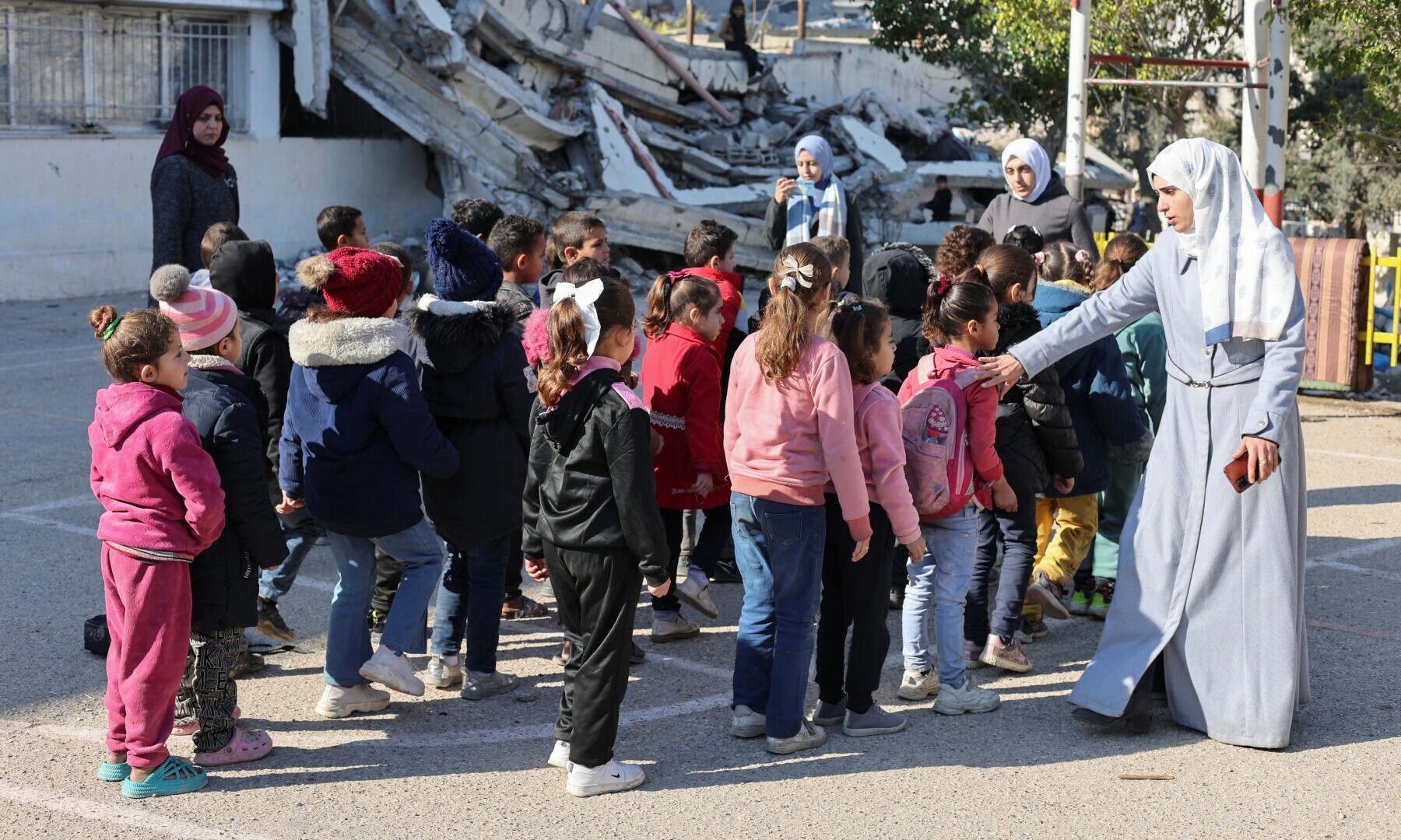 Resettling Palestinians would be a time bomb, warns Russia&rsquo;s Foreign Minister Lavrov