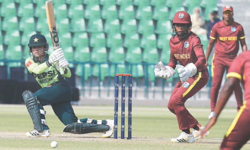 PAKISTAN batter Sidra Amin sweeps as West Indies wicket-keeper Shemaine Campbelle looks on during their Women&rsquo;s World Cup Qualifier at the Gaddafi Stadium on Monday.&mdash;M.Arif/White Star