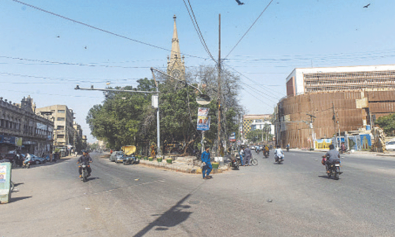 Roads at Merewether Clock Tower wear a deserted look due to the countrywide strike call given by the Jamaat-i-Islami in protest against the carnage in Gaza. — Fahim Siddiqi / White Star Roads at Merewether Clock Tower wear a deserted look due to the countrywide strike call given by the Jamaat-i-Islami in protest against the carnage in Gaza. — Fahim Siddiqi / White Star