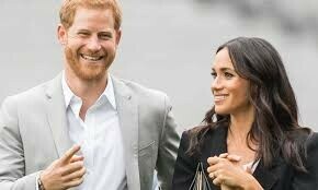 برطانوی شہزادہ ہیری اپنی امریکی اہلیہ میگھن کے ساتھ شاہی ذمہ داریوں سے دستبردار ہوگئے تھے — فائل فوٹو برطانوی شہزادہ ہیری اپنی امریکی اہلیہ میگھن کے ساتھ شاہی ذمہ داریوں سے دستبردار ہوگئے تھے — فائل فوٹو