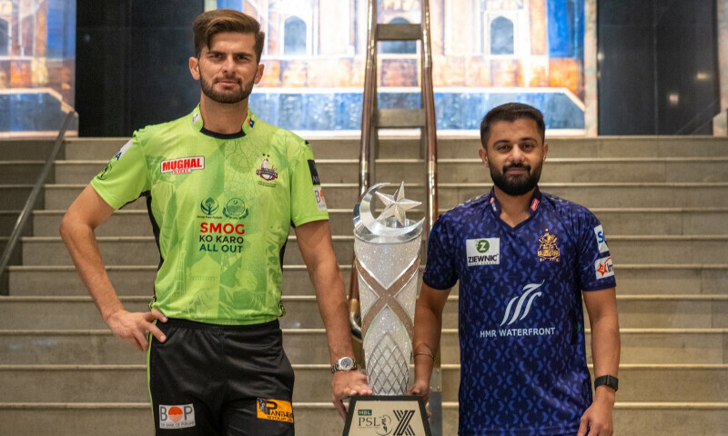 Lahore skipper Shaheen Shah Afridi and Quetta captain Saud Shakeel with the PSL trophy on May 24. &mdash; X/PCB