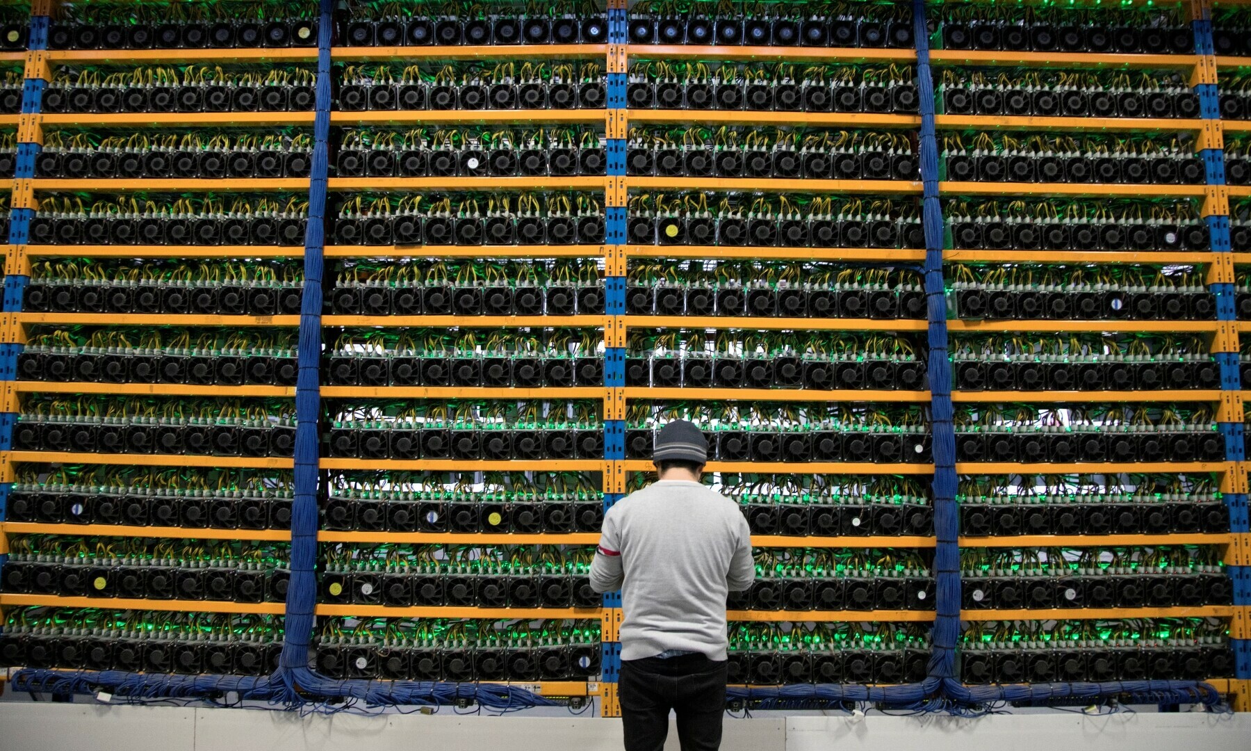 Govt allocates 2,000MW for Bitcoin mining and AI data centres - Business -  DAWN.COM