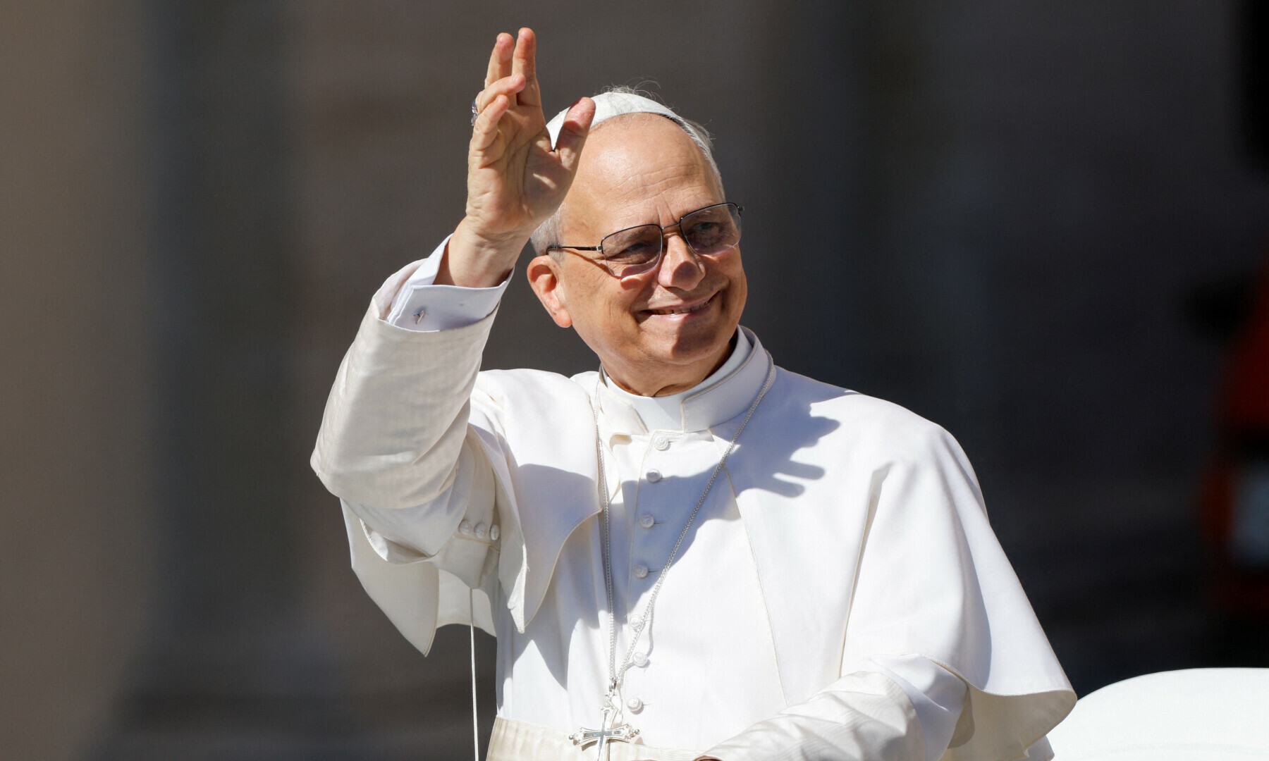  Pope Leo XIV waves on the day he holds a general audience in St. Peter’s Square at the Vatican on May 28, 2025. — Reuters/Remo Casilli 