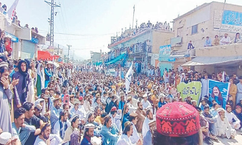 A large number of protesters throng Wana Bazaar, South Waziristan, on Friday. — Dawn A large number of protesters throng Wana Bazaar, South Waziristan, on Friday. — Dawn