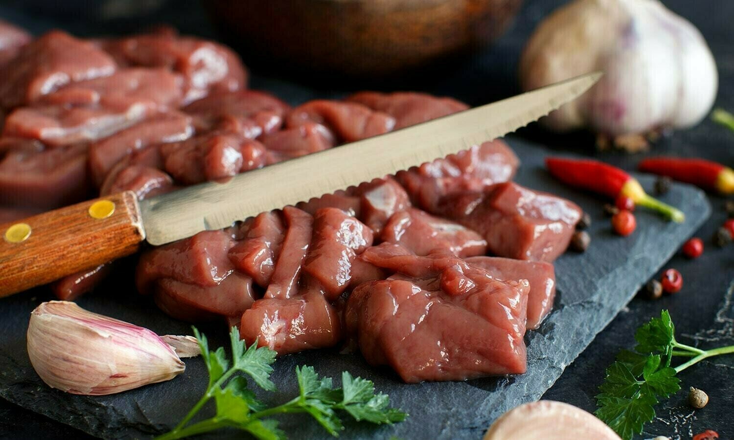 گوشت کے یہ حصے کچھ وٹامنز اور غذائی اجزا سے بھرپور ہوتے ہیں— شٹر اسٹاک فوٹو
