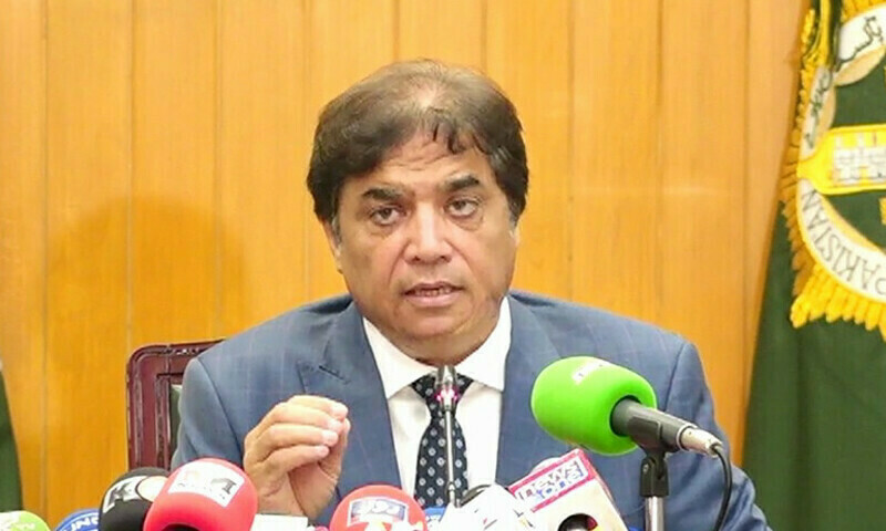 وزیر ریلوے نے کہا کہ وزیراعظم کی خواہش ہے کہ ریلوے ٹریک کو ازبکستان اور قازقستان سے ملایا جائے
— فوٹو: ڈان نیوز وزیر ریلوے نے کہا کہ وزیراعظم کی خواہش ہے کہ ریلوے ٹریک کو ازبکستان اور قازقستان سے ملایا جائے
— فوٹو: ڈان نیوز