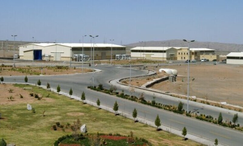 A view of the Natanz uranium enrichment facility, south of the Iranian capital Tehran, March 30, 2005. — Reuters/File