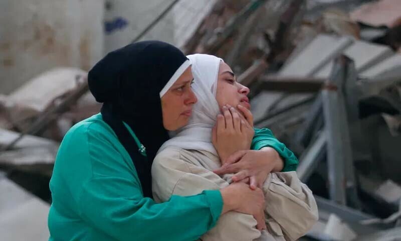 امدادی مراکز کے قریب حالیہ ہفتوں میں سیکڑوں افراد شہید ہوچکے ہیں
&mdash;فوٹو: رائٹرز