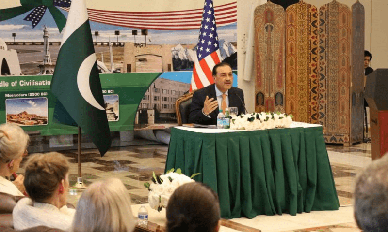 COAS Field Marshal Syed Asim Munir holds a discussion with with senior scholars, analysts, and media representatives in Washington DC on June 19, 2025. — X/PTVNewsOfficial