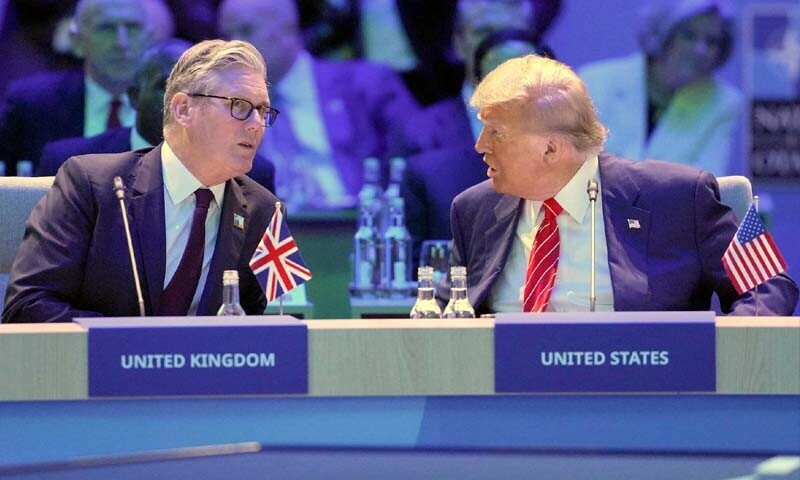 اعلامیہ جان بوجھ مختصر رکھا گیا تاکہ ڈونلڈ ٹرمپ کی دفاعی اخراجات پر توجہ مرکوز کی جا سکے
&mdash;فوٹو: دی ٹیلیگراف