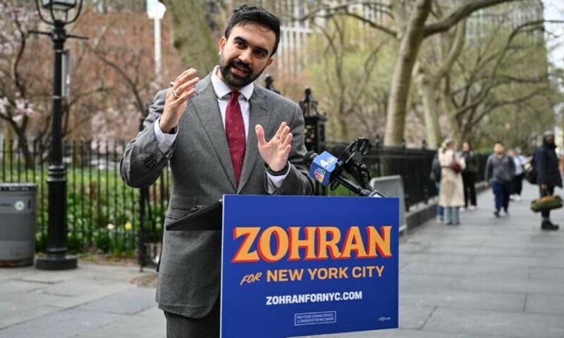 زہران ممدانی نے کہا کہ نیو یارک کا ہر چوتھا شہری غربت میں زندگی گزار رہا ہے &mdash; فوٹو: اے ایف پی