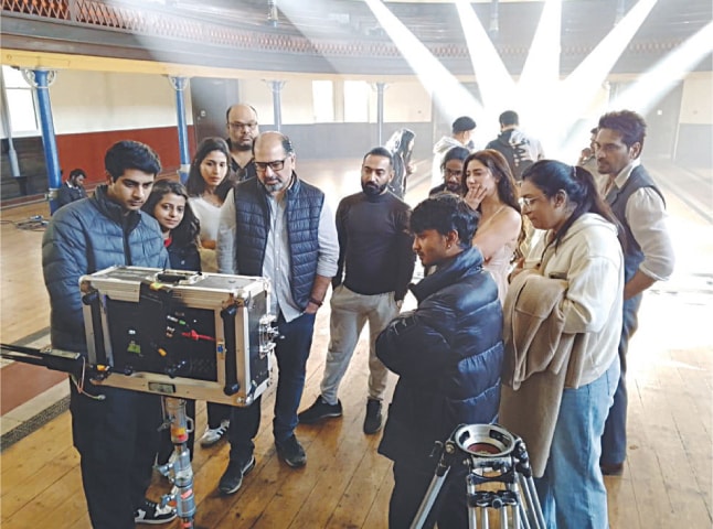  Director Nadeem Baig with the cast and crew of Love Guru 
