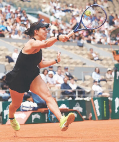 Jessica Pegula of the US plays a forehand against France’s Lois Boisson during their French Open fourth-round match at the Roland Garros Complex on Monday.—AFP