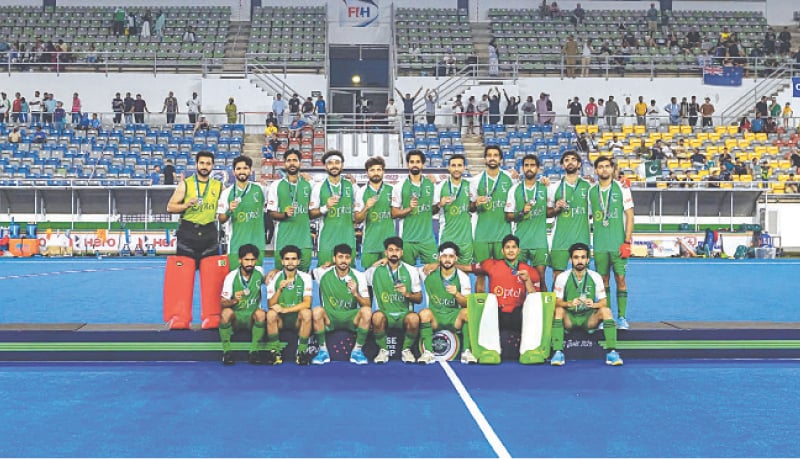 PAKISTAN pose with their silver medals on the podium after losing to New Zealand in the FIH Nations Cup final on Saturday.—courtesy FIH