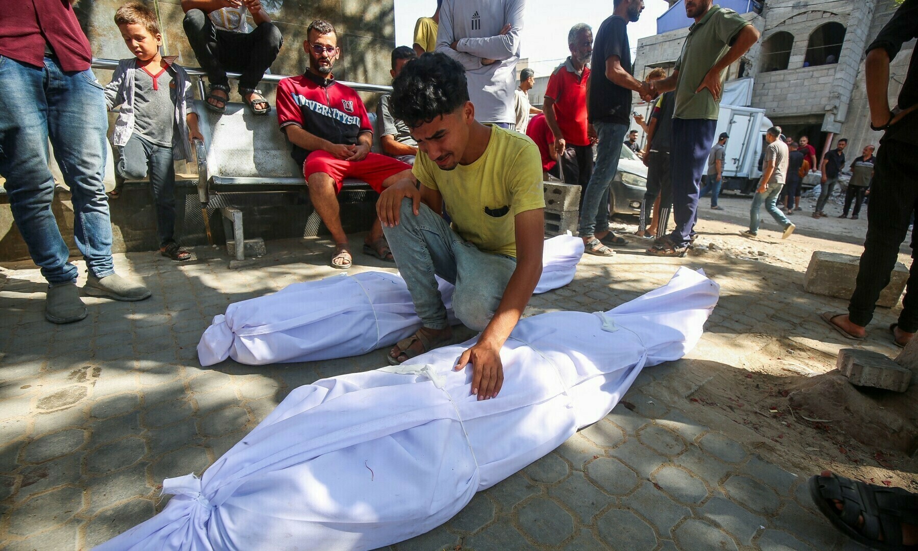 امریکا نے ہتھیاروں کی فراہمی کی منظوری ایسے وقت دی گئی ہے جب اسرائیل پرغزہ میں جنگ بندی کیلئے دباؤ بڑھ رہا ہے — فوٹو: رائٹرز امریکا نے ہتھیاروں کی فراہمی کی منظوری ایسے وقت دی گئی ہے جب اسرائیل پرغزہ میں جنگ بندی کیلئے دباؤ بڑھ رہا ہے — فوٹو: رائٹرز