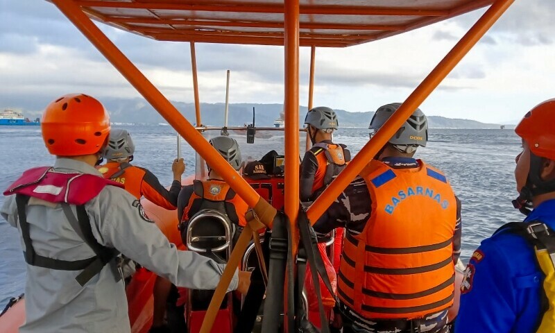 This handout photo taken and released on July 4, 2025 by Indonesia&rsquo;s National Search and Rescue Agency (BASARNAS) shows a rescue team conducting a search for missing victims in the waters off the Bali Strait. &mdash; AFP