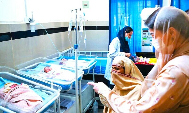 Punjab Chief Minister Maryam Nawaz visits Pakpattan’s District Headquarters Hospital, Sahiwal, July 4. — Punjab Chief Minister Office