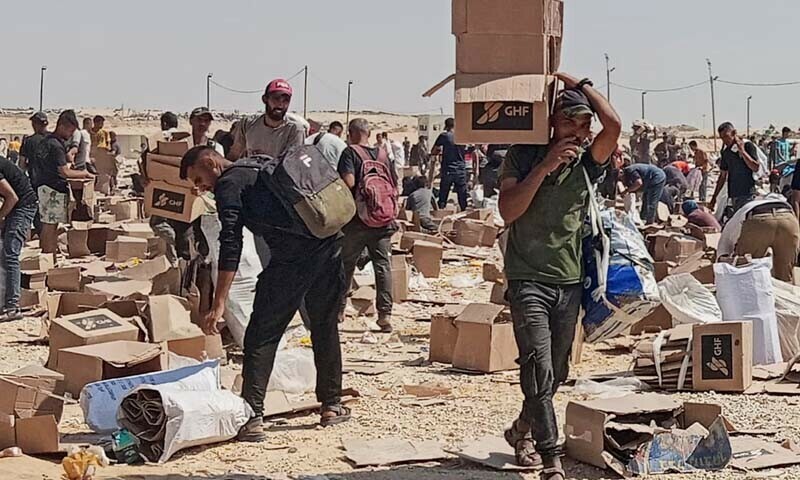 ہولوکاسٹ کے ماہر کا کہنا ہے کہ فلسطینیوں نے منصوبہ مسترد کرکے مزاحمت کی تو پھر کیا ہوگا؟ — فائل فوٹو: رائٹرز ہولوکاسٹ کے ماہر کا کہنا ہے کہ فلسطینیوں نے منصوبہ مسترد کرکے مزاحمت کی تو پھر کیا ہوگا؟ — فائل فوٹو: رائٹرز