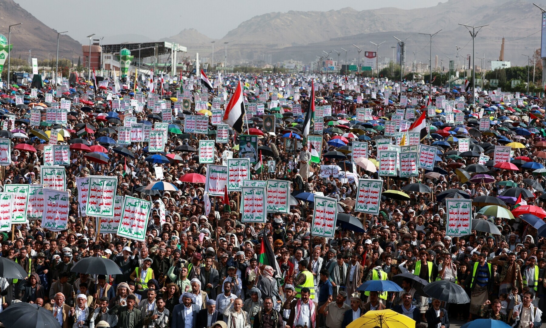  Protesters, predominantly Houthi supporters, demonstrate in solidarity with Palestinians, in Sanaa, Yemen on July 11, 2025. — Reuters/Khaled Abdullah 