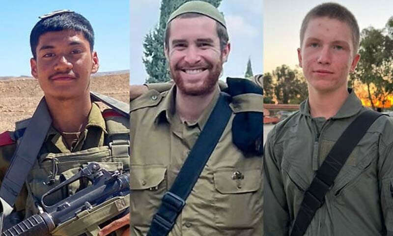 اسرائیل آئرن ڈوم کو بھی ناقابل تسخیر قرار دیتا تھا، لیکن ایران نے اس دفاعی نظام کا حصار توڑ دیا تھا۔
—فائل فوٹو: آئی ڈی ایف اسرائیل آئرن ڈوم کو بھی ناقابل تسخیر قرار دیتا تھا، لیکن ایران نے اس دفاعی نظام کا حصار توڑ دیا تھا۔
—فائل فوٹو: آئی ڈی ایف