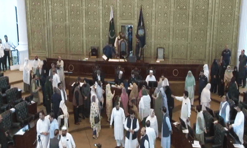 — فوٹو: ڈان نیوز — فوٹو: ڈان نیوز