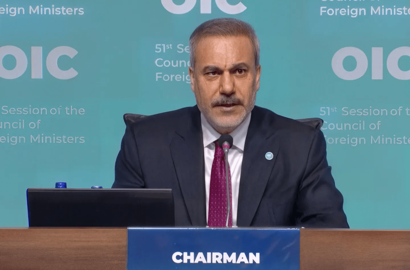 انہوں نے کہا کہ بہت سے مسائل کو سفارتی ذرائع سے حل کیا جا سکتا ہے — فوٹو: گیٹی امیجز انہوں نے کہا کہ بہت سے مسائل کو سفارتی ذرائع سے حل کیا جا سکتا ہے — فوٹو: گیٹی امیجز